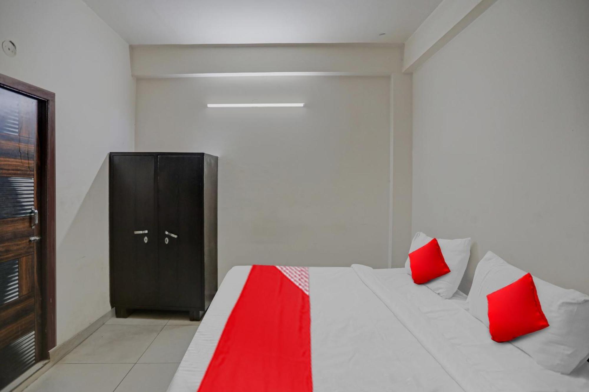 Hotel O Vrinda Residency Noida Exterior photo