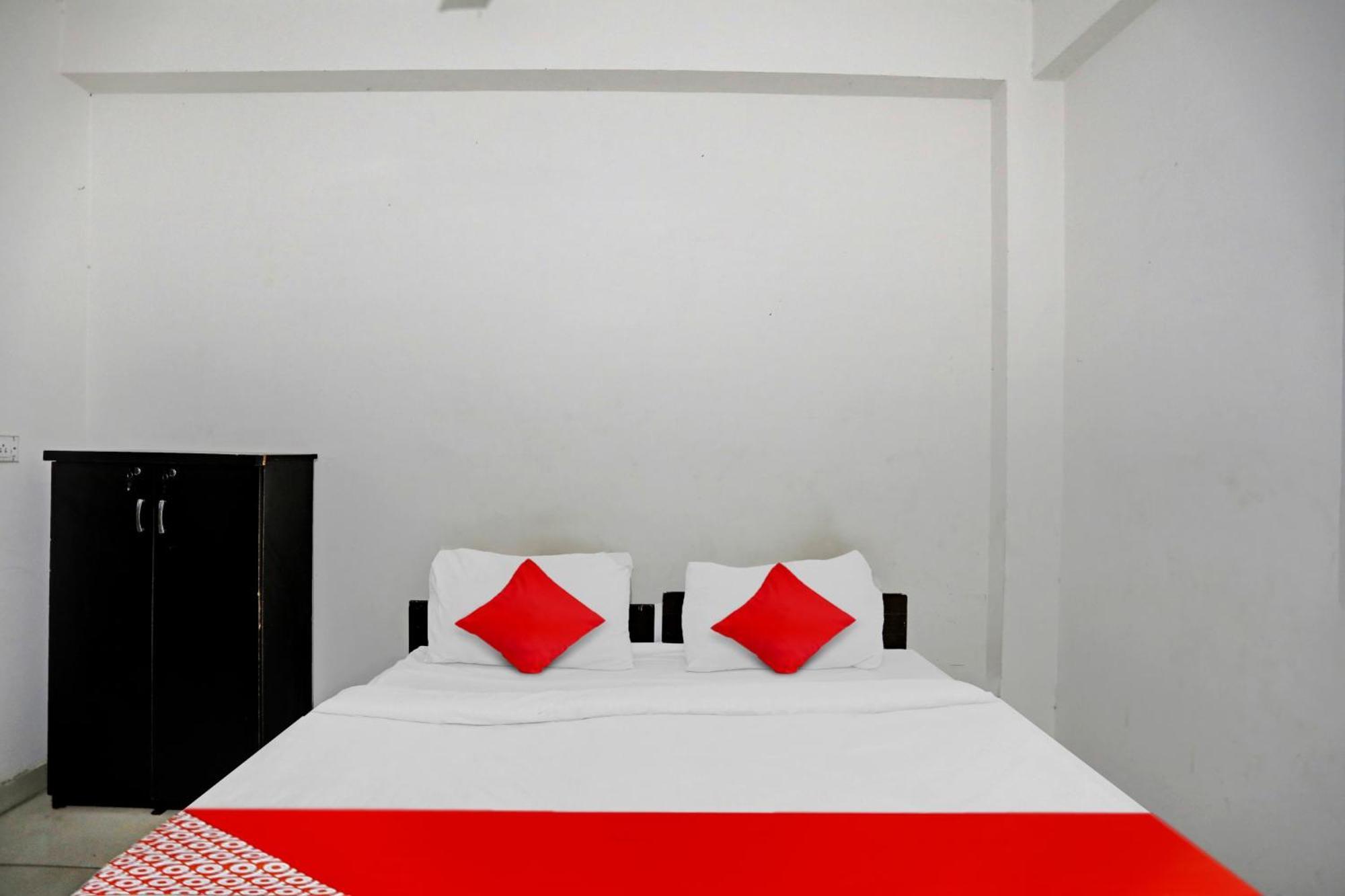Hotel O Vrinda Residency Noida Exterior photo