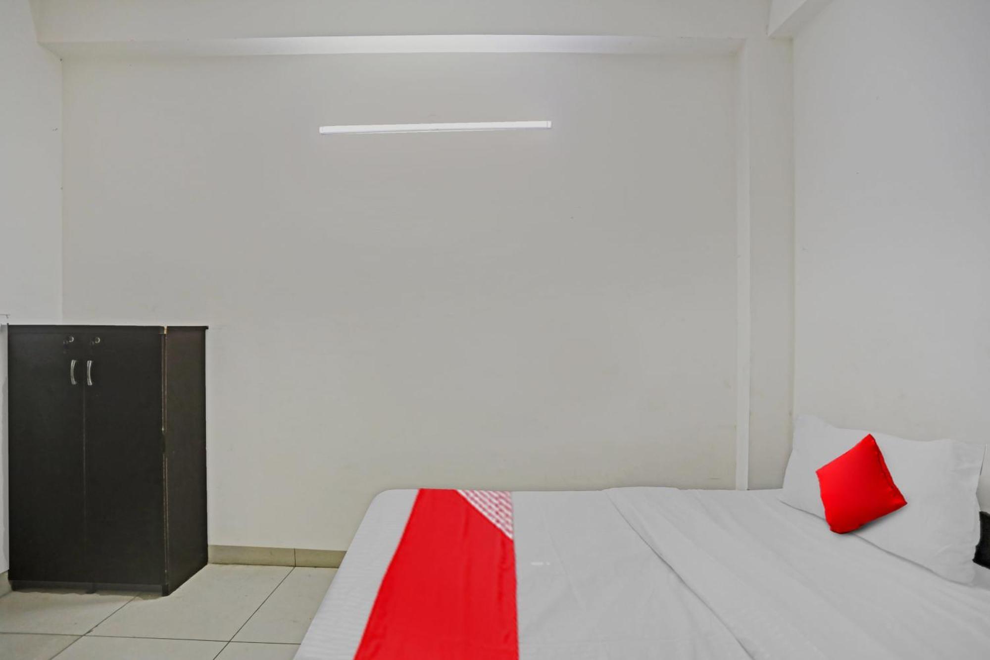 Hotel O Vrinda Residency Noida Exterior photo